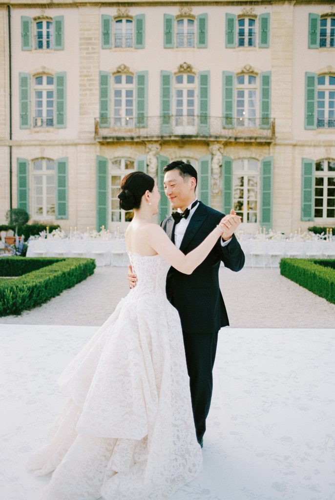 Casey et James au Château de Tourreau, photographiés en argentique